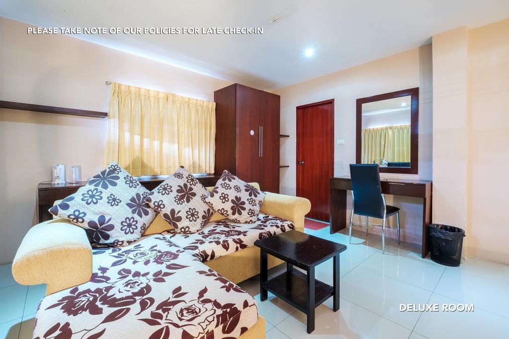 Zen Rooms Lk Metro Паттайя Экстерьер фото